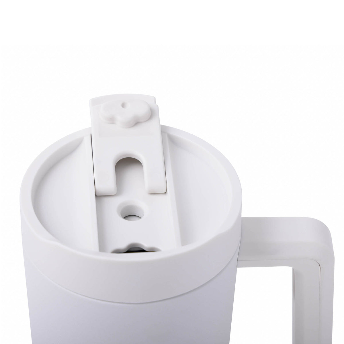 40-oz-top-tumbler-x1 CoreHome_MannaHydration_Whites_Raw-51.jpg