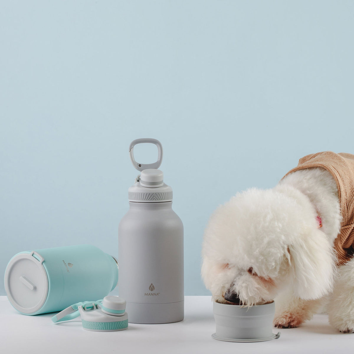 46-oz-rover-bottle-p5 WEB_156A7390_2b12558f-2e11-4712-881b-a120febc680c.jpg